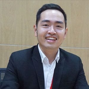 Anh Đinh Duy Long cựu sinh viên trường Đại Học Khoa Học Tự Nhiên TPHCM.
